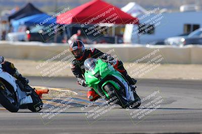 media/Dec-18-2022-SoCal Trackdays (Sun) [[8099a50955]]/Turn 2 (950am)/